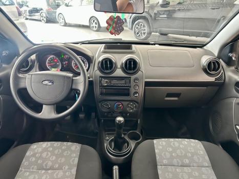 FORD Fiesta Hatch 1.6 4P FLEX, Foto 1