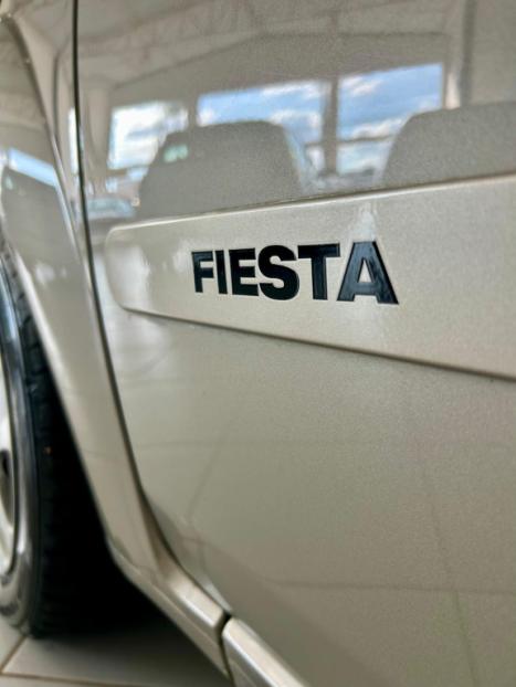 FORD Fiesta Hatch 1.6 4P FLEX, Foto 8