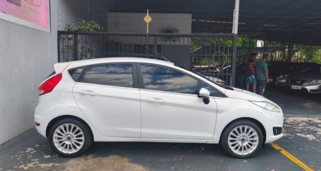FORD Fiesta Hatch 1.6 16V 4P TITANIUM FLEX, Foto 4