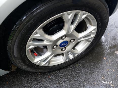 FORD Fiesta Hatch 1.6 4P SE PLUS FLEX, Foto 4