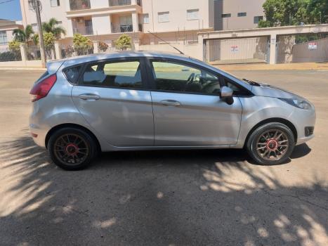 FORD Fiesta Hatch 1.5 16V 4P S FLEX, Foto 4
