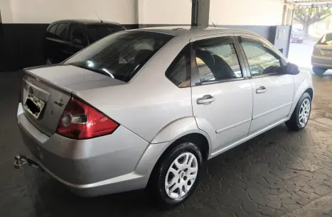 FORD Fiesta Sedan 1.6 4P FLEX, Foto 2