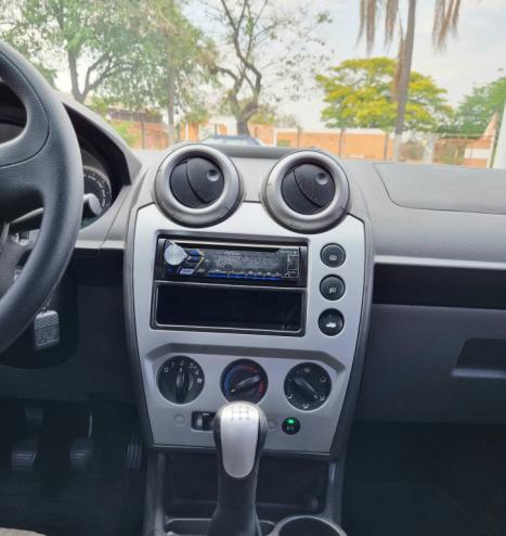 FORD Fiesta Sedan 1.6 4P FLEX, Foto 7
