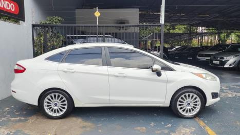 FORD Fiesta Sedan 1.6 4P FLEX TITANIUM POWERSHIFT AUTOMÁTICO, Foto 3 FORD Fiesta Sedan 1.6 4P FLEX TITANIUM POWERSHIFT AUTOMÁTICO, Foto 3