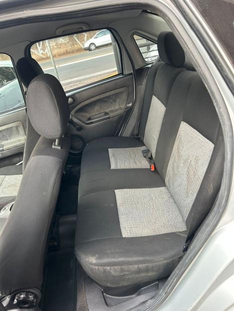 FORD Fiesta Sedan 1.6 4P FLEX, Foto 9