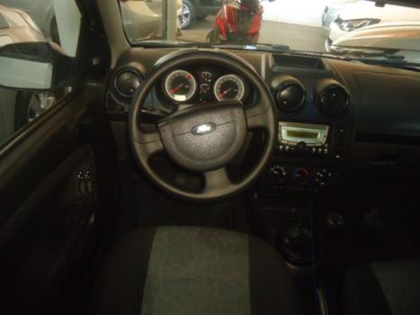 FORD Fiesta Sedan 1.6 4P FLEX, Foto 5