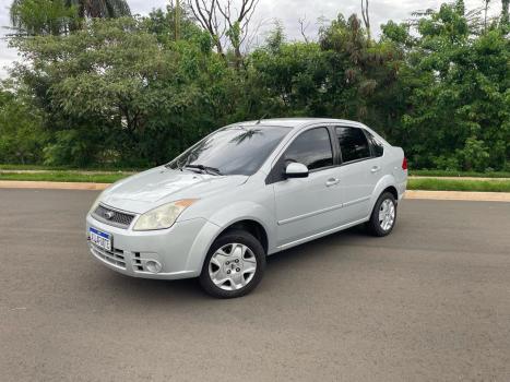 FORD Fiesta Sedan 1.6 4P FLEX, Foto 1