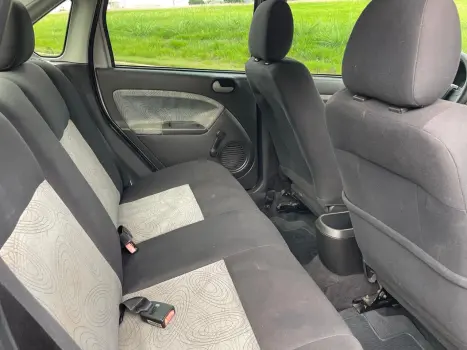 FORD Fiesta Sedan 1.6 4P FLEX, Foto 13