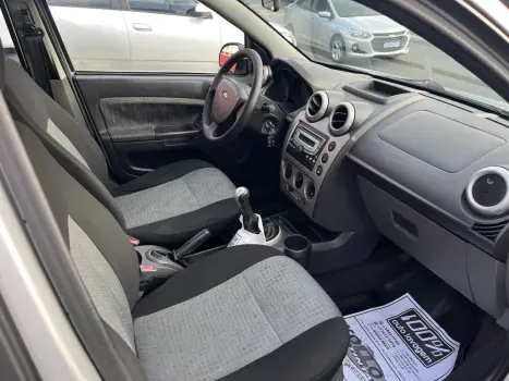 FORD Fiesta Sedan 1.6 4P FLEX, Foto 6