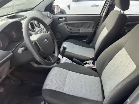 FORD Fiesta Sedan 1.6 4P FLEX, Foto 7