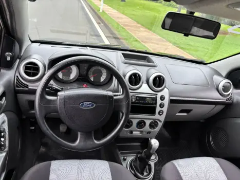 FORD Fiesta Sedan 1.6 4P FLEX, Foto 6
