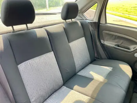 FORD Fiesta Sedan 1.6 4P FLEX, Foto 12