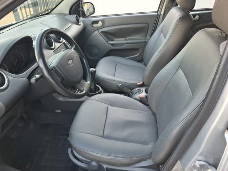 FORD Fiesta Sedan 1.6 4P FLEX, Foto 6