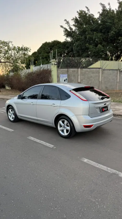 FORD Focus Hatch 1.6 16V 4P SE FLEX, Foto 8
