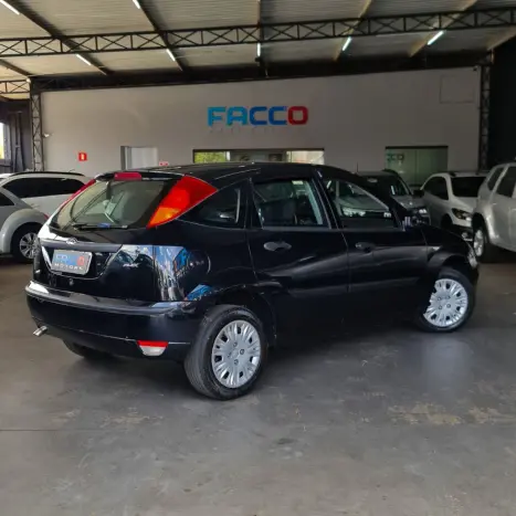 FORD Focus Hatch 1.6 16V 4P FLEX GL, Foto 7