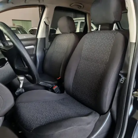 FORD Focus Hatch 1.6 16V 4P FLEX GL, Foto 8