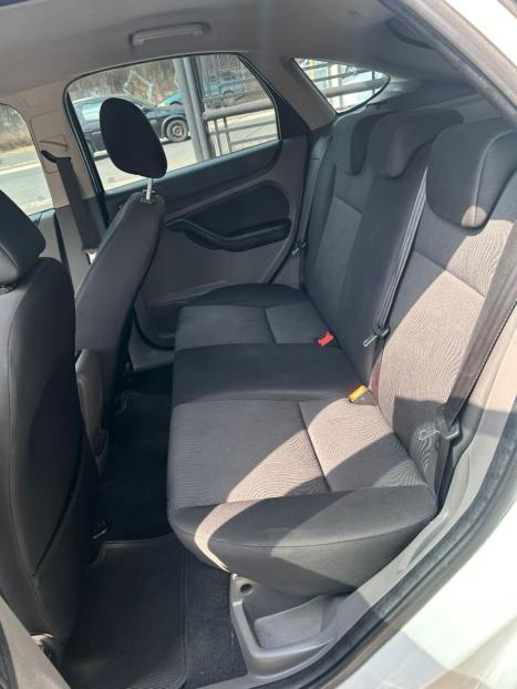 FORD Focus Hatch 1.6 16V 4P SE FLEX, Foto 9