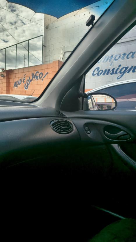 FORD Focus Hatch 1.6 4P, Foto 12