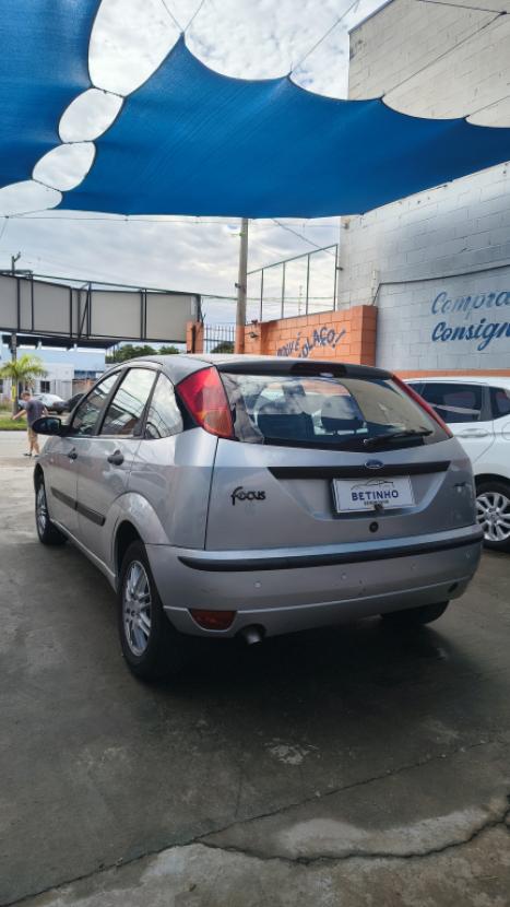 FORD Focus Hatch 1.6 4P, Foto 2