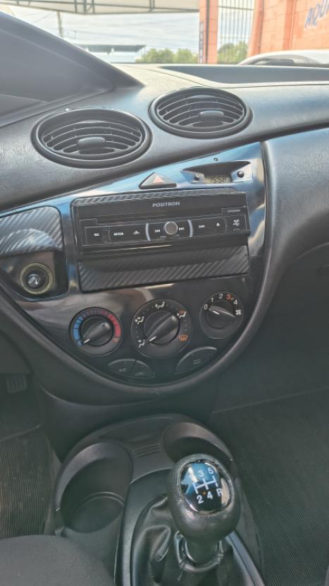 FORD Focus Hatch 1.6 4P, Foto 11