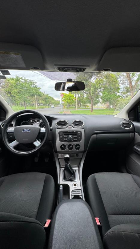FORD Focus Hatch 1.6 4P GLX FLEX, Foto 2