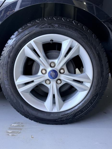 FORD Focus Hatch 1.6 16V 4P SE PLUS FLEX, Foto 3