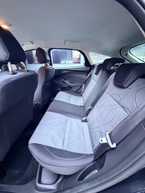 FORD Focus Hatch 1.6 16V 4P SE PLUS FLEX, Foto 9