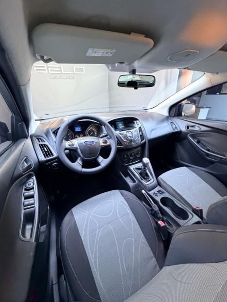 FORD Focus Hatch 1.6 16V 4P SE PLUS FLEX, Foto 11