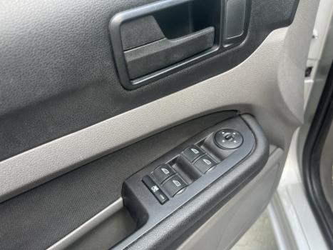 FORD Focus Hatch 1.6 16V 4P FLEX GL, Foto 6