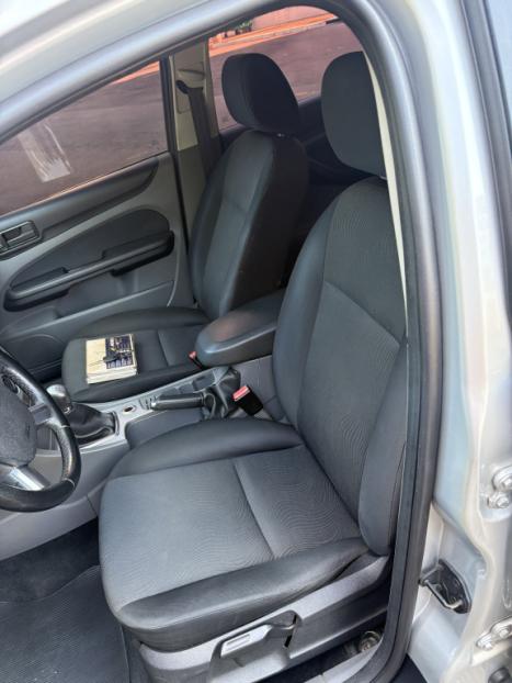 FORD Focus Hatch 1.6 16V 4P SE FLEX, Foto 9