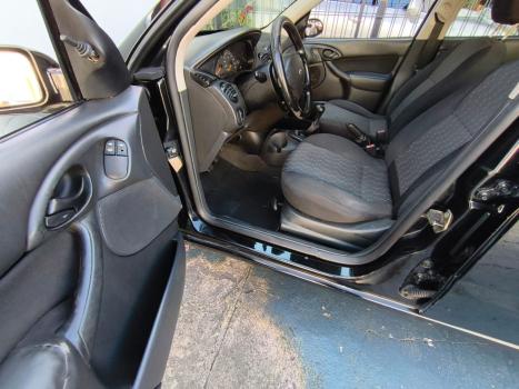 FORD Focus Hatch 1.6 4P, Foto 6