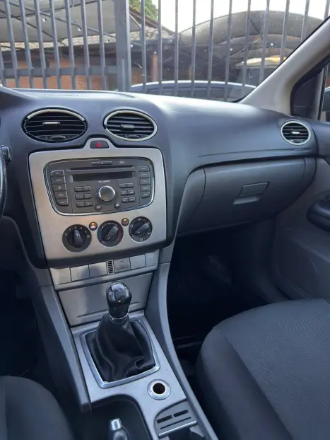 FORD Focus Hatch 1.6 16V 4P SE FLEX, Foto 10