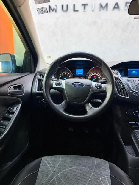 FORD Focus Hatch 1.6 16V 4P FLEX S, Foto 8
