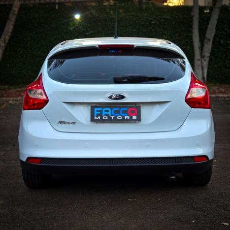 FORD Focus Hatch 1.6 16V 4P SE FLEX, Foto 6