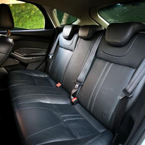 FORD Focus Hatch 1.6 16V 4P SE FLEX, Foto 9