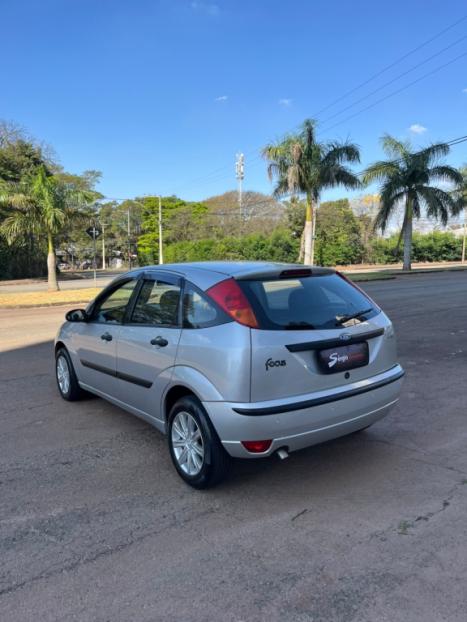 FORD Focus Hatch 1.6 4P GLX FLEX, Foto 4