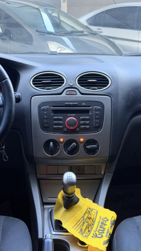 FORD Focus Hatch 1.6 4P GLX FLEX, Foto 2