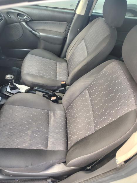 FORD Focus Hatch 1.6 4P, Foto 7