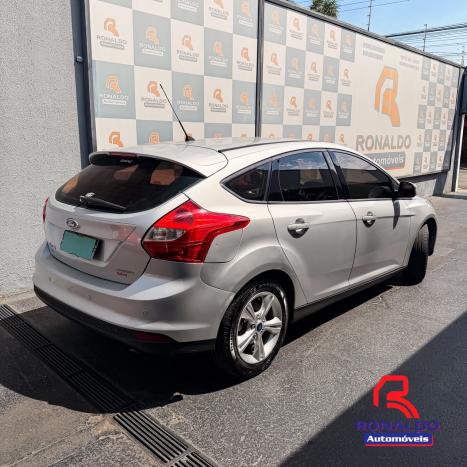 FORD Focus Hatch 1.6 16V 4P FLEX SE POWERSHIFT AUTOMÁTICO, Foto 12