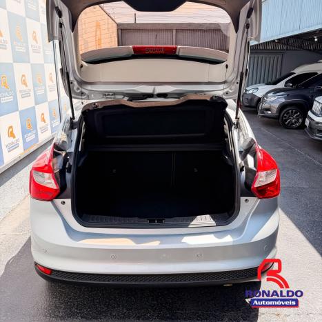 FORD Focus Hatch 1.6 16V 4P FLEX SE POWERSHIFT AUTOMÁTICO, Foto 13