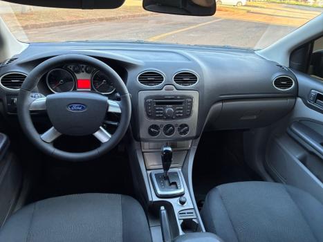 FORD Focus Hatch 2.0 16V 4P FLEX AUTOM�TICO, Foto 5