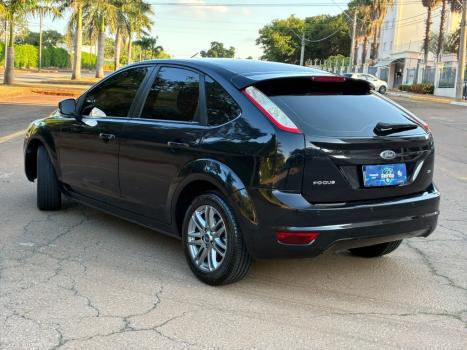 FORD Focus Hatch 2.0 16V 4P FLEX AUTOM�TICO, Foto 9