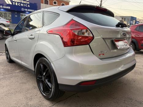 FORD Focus Hatch 2.0 16V 4P FLEX SE PLUS POWERSHIFT AUTOM�TICO, Foto 4