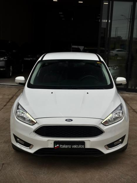 FORD Focus Hatch 2.0 16V 4P FLEX SE PLUS POWERSHIFT AUTOM�TICO, Foto 1