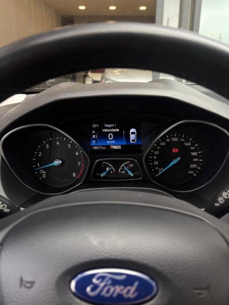 FORD Focus Hatch 2.0 16V 4P FLEX SE PLUS POWERSHIFT AUTOM�TICO, Foto 8