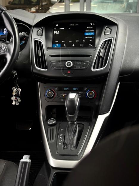 FORD Focus Hatch 2.0 16V 4P FLEX SE PLUS POWERSHIFT AUTOM�TICO, Foto 9