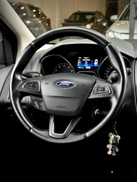 FORD Focus Hatch 2.0 16V 4P FLEX SE PLUS POWERSHIFT AUTOM�TICO, Foto 10