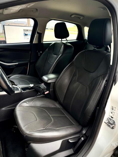 FORD Focus Hatch 2.0 16V 4P FLEX SE PLUS POWERSHIFT AUTOM�TICO, Foto 14