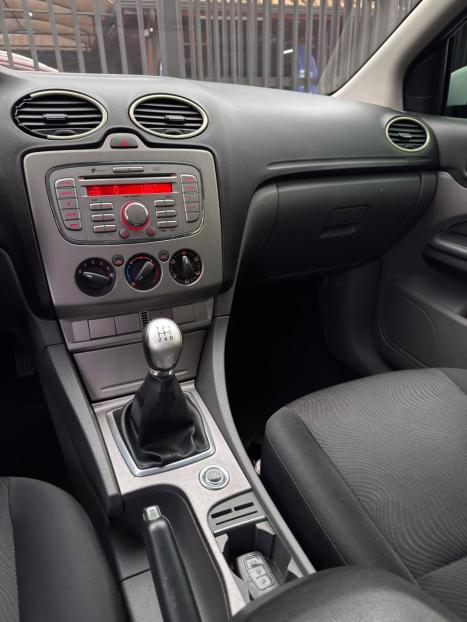 FORD Focus Hatch 2.0 16V 4P FC FLEX AUTOM�TICO, Foto 10