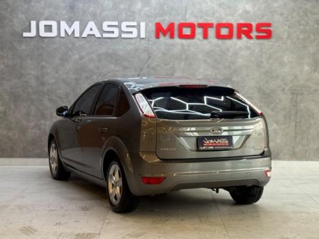 FORD Focus Hatch 2.0 16V 4P FLEX AUTOM�TICO, Foto 8